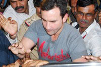 Saif Ali Khan at Colaba Police Station